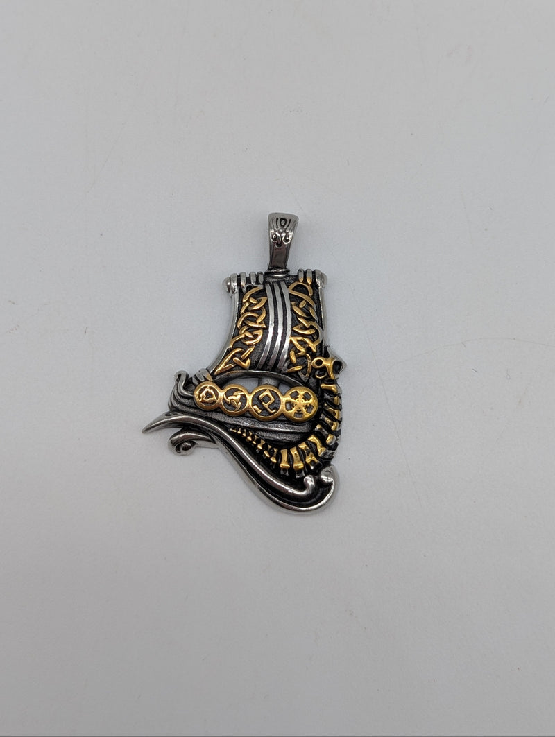 COLGANTE DE ACERO DE TITANIO CON DISEÑO DE DRAKAR 50 X 33 MM