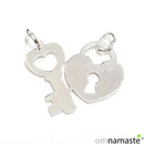 Colgante Plata Doble corazón y llave 2cm aprox.