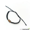 Pulsera ojo tigre macramé