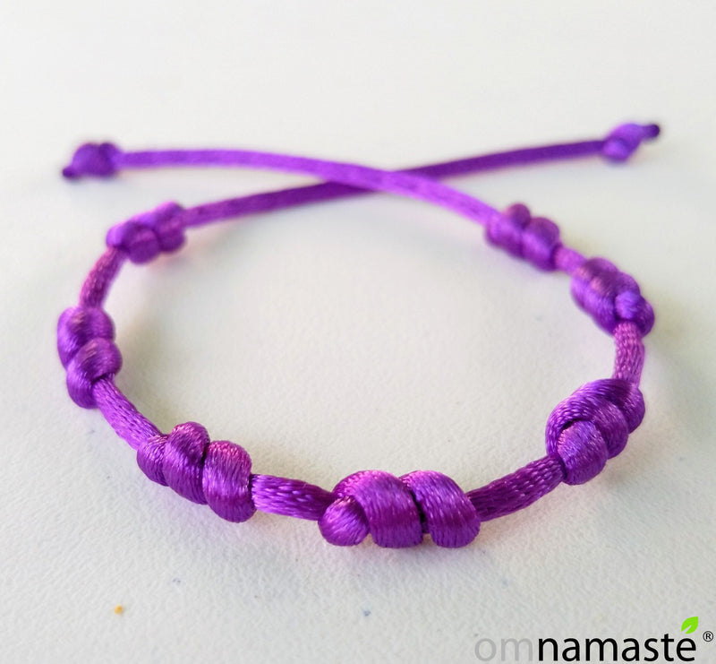 Pack 7 Pulseras 7 Nudos 7 Colores + 1 de Regalo
